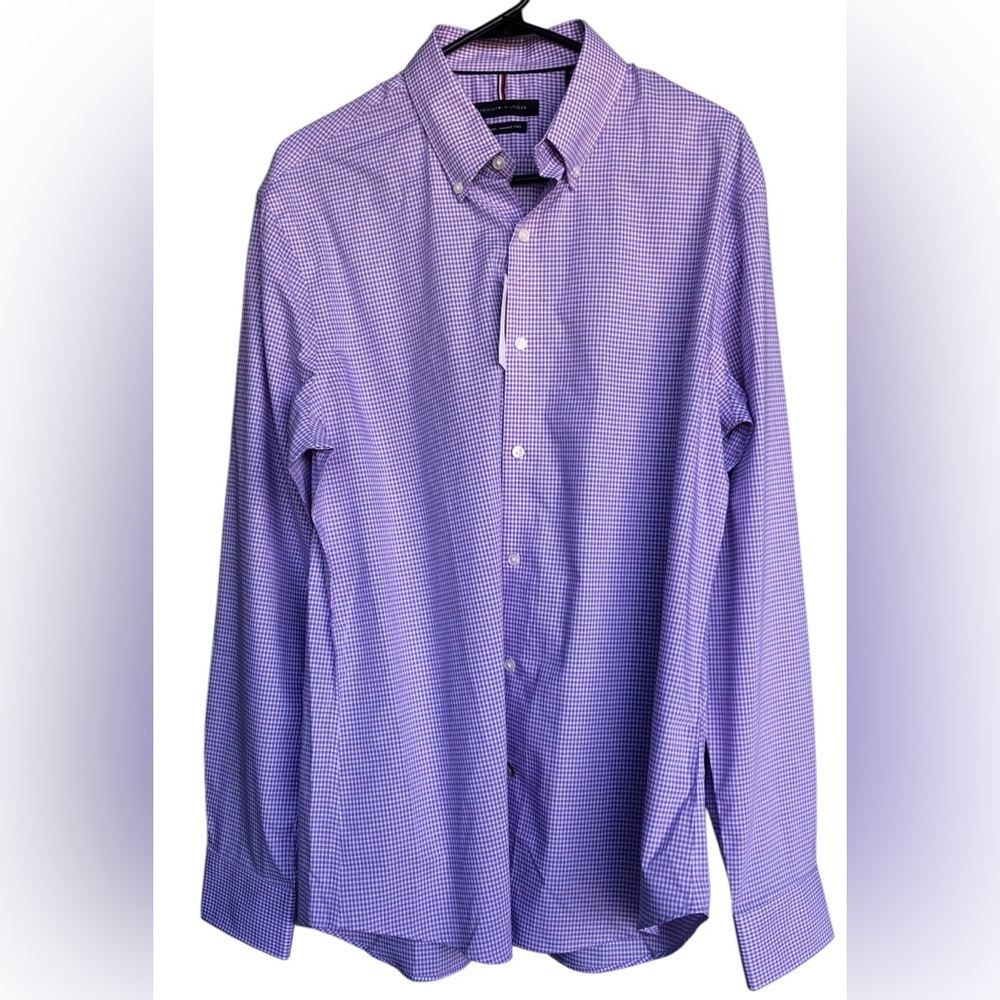Tommy Hilfiger N.W.T. Purple /White‎ Checkered Men's Shirt. Size L.Wrinkle Free
